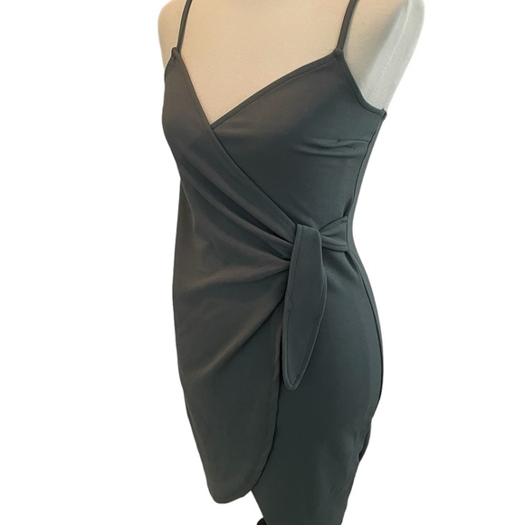 Mind Code olive green knotted wrap mini dress - Picture 2 of 10